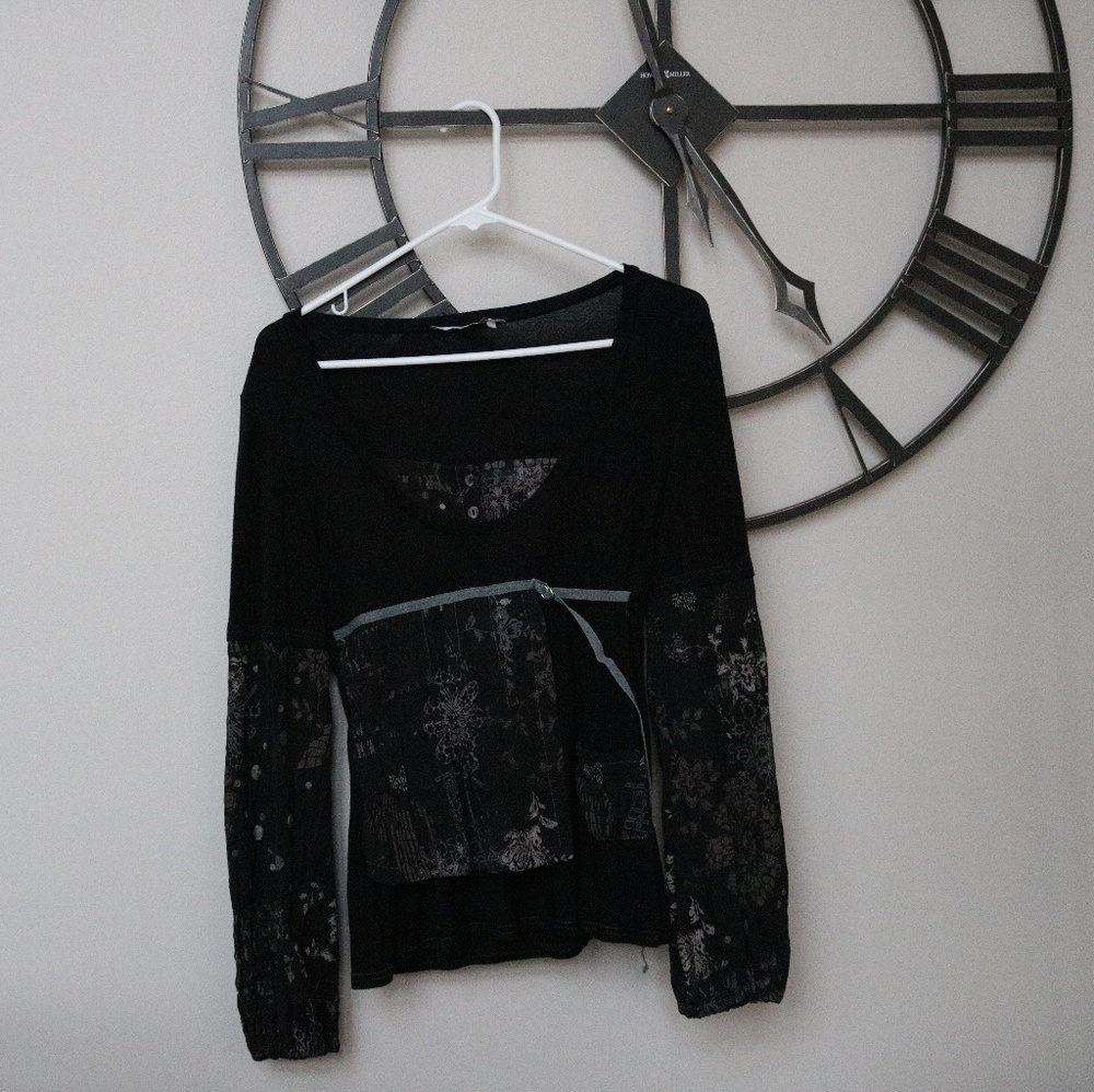 Black & Grey Cache Top▪